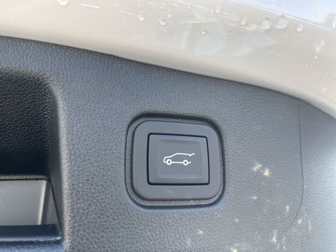 Used 2025 Chevrolet Blazer EV RS image 16