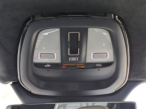 Used 2026 Volvo XC90 B6 Ultra w/ Lounge Package image 26