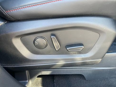 Used 2025 Ford Explorer ST-Line image 57