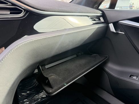 Used 2016 Tesla Model S 90D image 19