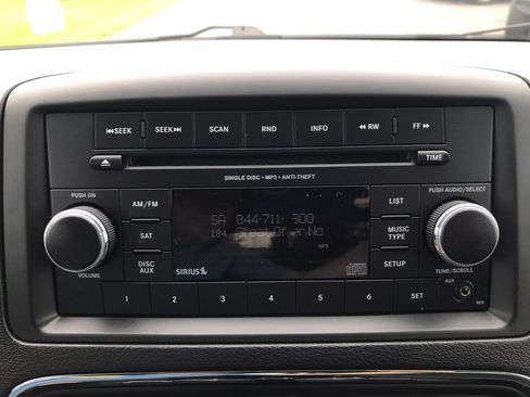Used 2014 Dodge Grand Caravan SE w/ Quick Order Package 29E SE FWD image 23