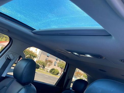 Used 2020 Kia Telluride S w/ S 8 Passenger Seating Package image 22