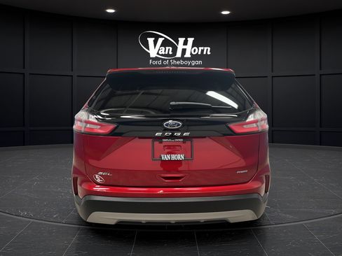 Used 2024 Ford Edge SEL w/ Convenience Package AWD/4WD image 6