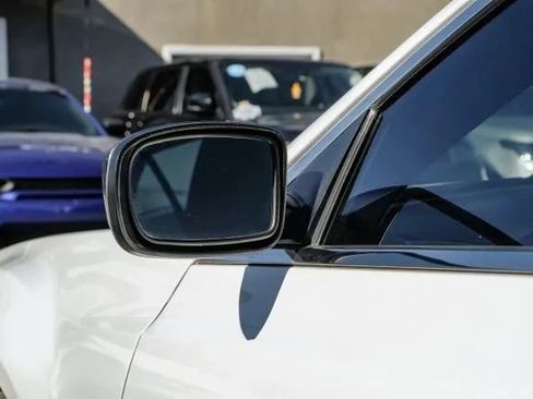 Used 2019 Chrysler 300 Limited RWD image 48