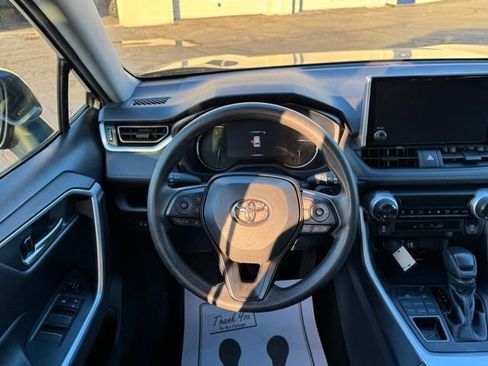 Used 2023 Toyota RAV4 XLE image 19