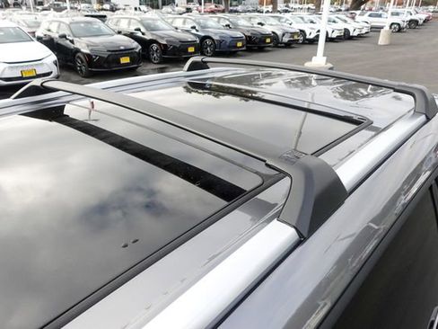 New 2026 Toyota Highlander Platinum image 12