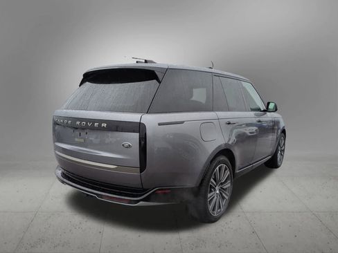 Used 2023 Land Rover Range Rover SE image 6