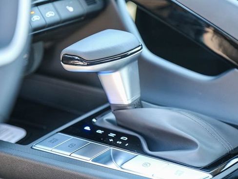 New 2026 Hyundai Elantra Limited FWD image 26