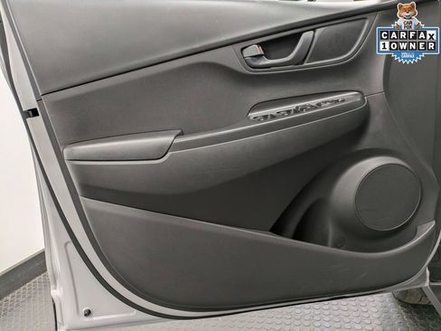 Used 2023 Hyundai Kona SEL image 8