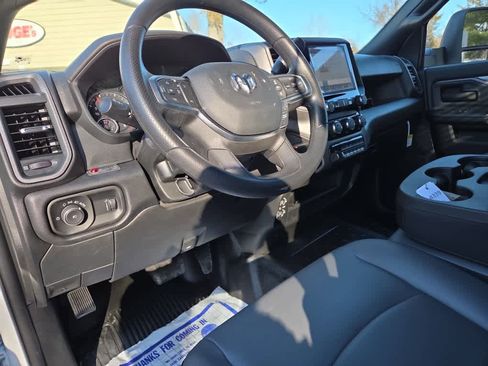 New 2026 RAM 5500 Tradesman w/ Chrome Appearance Group AWD/4WD image 10