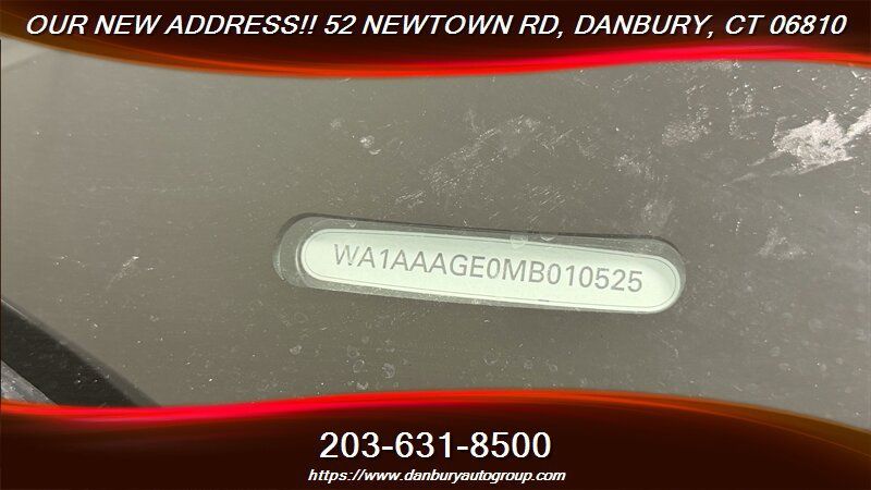 Used 2021 Audi e-tron Premium w/ Convenience Plus Package AWD/4WD image 35