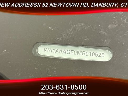 Used 2021 Audi e-tron Premium w/ Convenience Plus Package AWD/4WD image 35