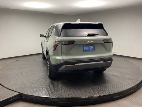 Certified 2025 Chevrolet Equinox LT AWD/4WD image 5