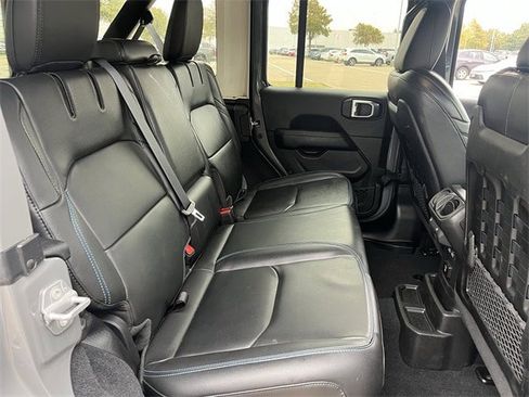Used 2021 Jeep Wrangler Unlimited Rubicon 4xe w/ Steel Bumper Group image 32