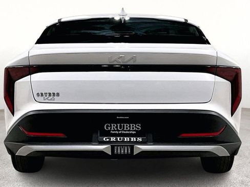 New 2025 Kia K4 LXS image 7