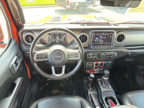 Used 2019 Jeep Wrangler Unlimited Rubicon image 18