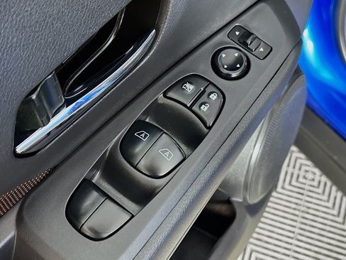 Used 2024 Nissan Kicks SR FWD image 17