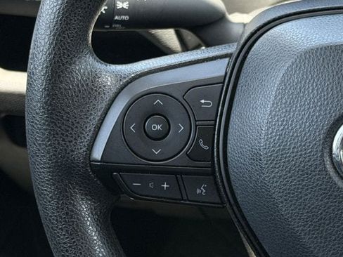 Used 2025 Toyota RAV4 XLE AWD/4WD image 14
