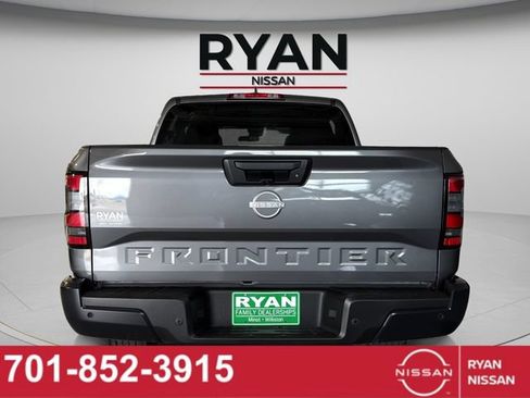 Used 2024 Nissan Frontier S w/ Technology Package RWD image 4