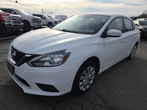 Used 2016 Nissan Sentra S image 2