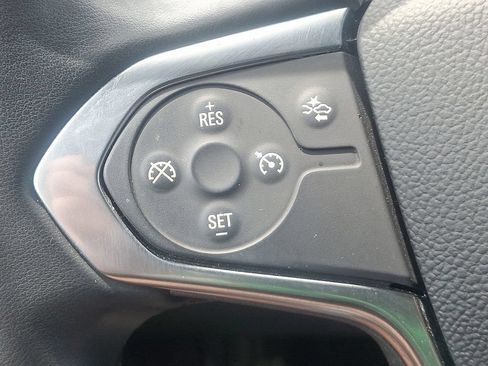 Certified 2023 Chevrolet Traverse LT FWD image 22