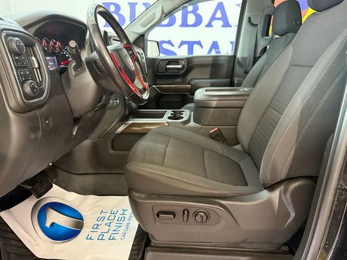 Used 2021 Chevrolet Silverado 1500 RST image 11