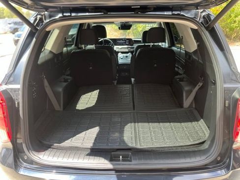 Used 2024 Hyundai Palisade Limited FWD image 14