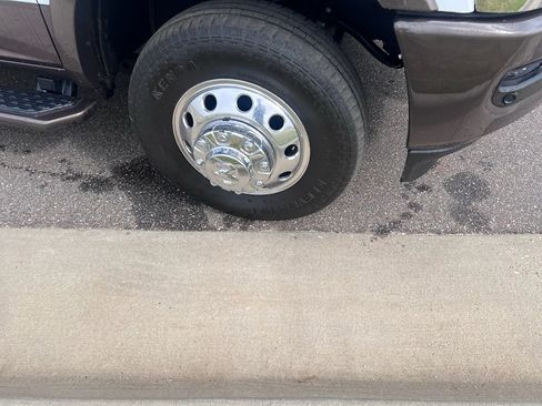 Used 2024 RAM 3500 Limited image 6