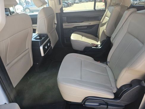 Used 2024 Ford Expedition Max XLT image 27