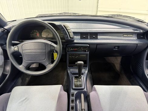 Used 1992 Geo Storm Hatchback FWD image 13