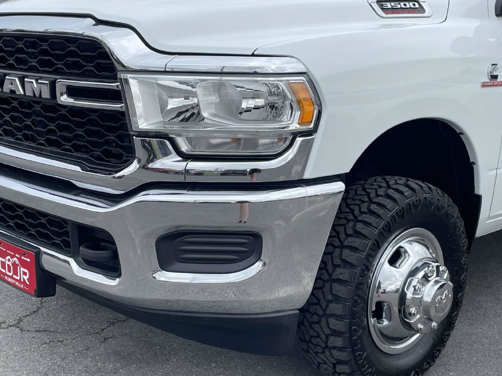 Used 2022 RAM 3500 Tradesman AWD/4WD image 34