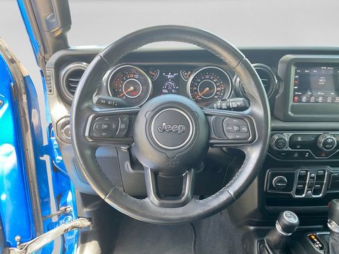 Used 2022 Jeep Wrangler Unlimited Sport AWD/4WD image 18