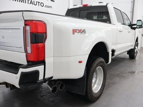 Used 2024 Ford F350 Limited w/ FX4 Off-Road Package AWD/4WD image 4