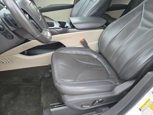 Used 2019 Lincoln Nautilus Select image 34