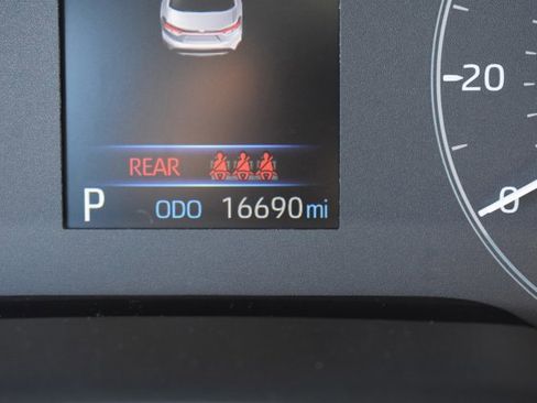 Used 2025 Toyota Corolla LE image 22