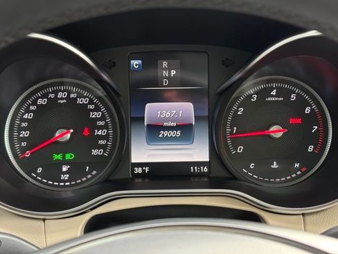 Used 2019 Mercedes-Benz GLC 300 4MATIC image 29