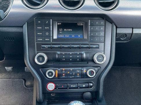 Used 2016 Ford Mustang Coupe RWD image 21