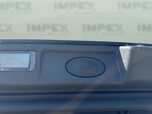 Used 2024 Rivian R1S Adventure AWD/4WD image 28