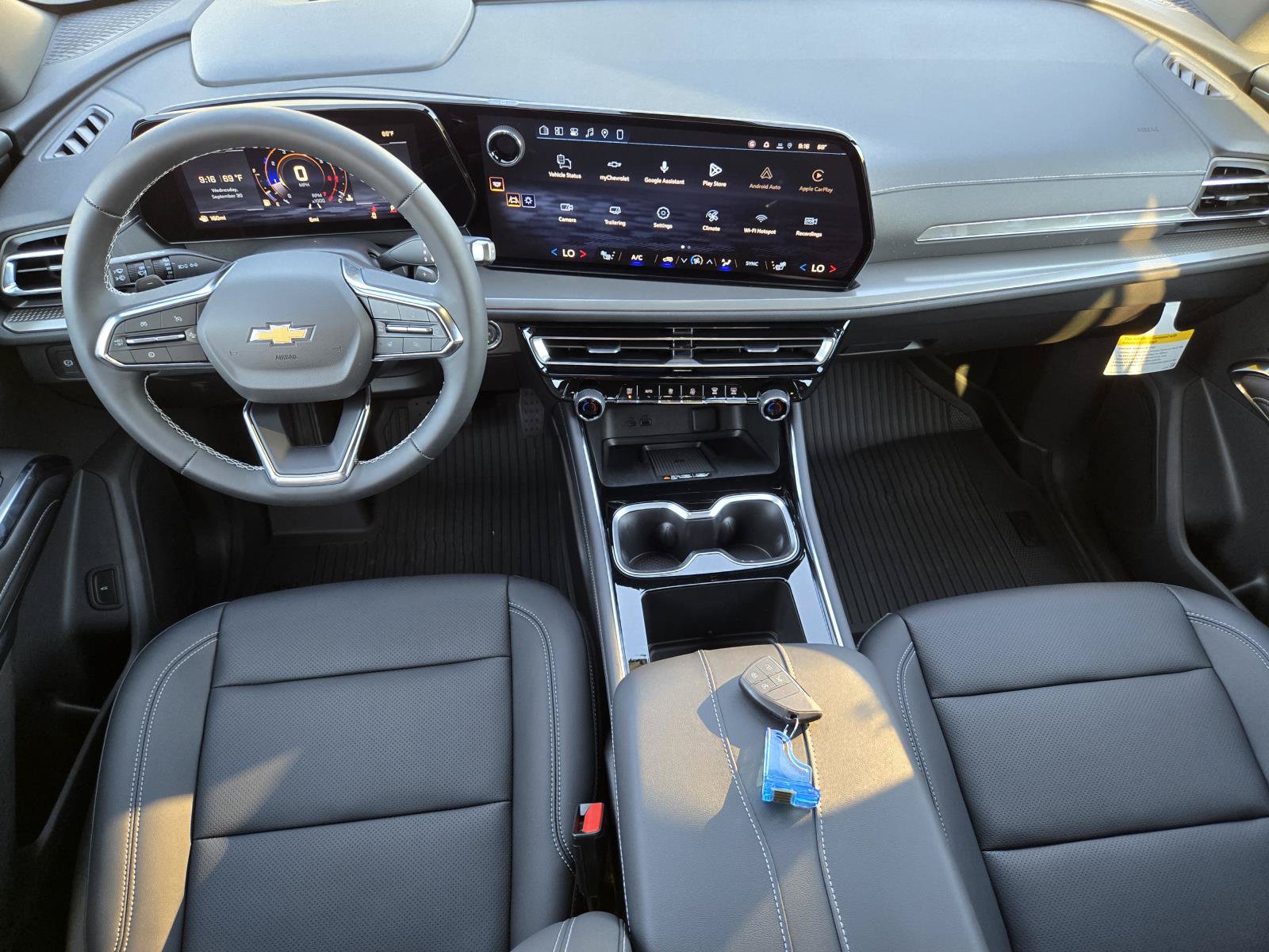 New 2027 Chevrolet Traverse LT w/ Driver Confidence Package FWD image 20