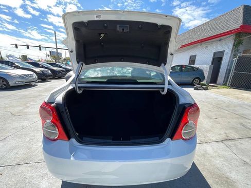 Used 2014 Chevrolet Sonic LT FWD image 6