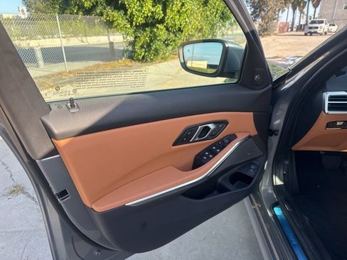 Used 2026 BMW 330i Sedan w/ Convenience Package RWD image 18