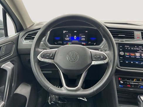 Certified 2022 Volkswagen Tiguan SE AWD/4WD image 13