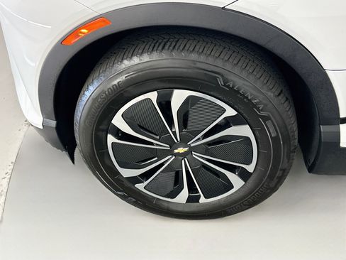 Used 2024 Chevrolet Blazer EV LT AWD/4WD image 11