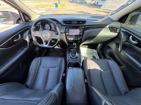Used 2018 Nissan Rogue Sport SL w/ SL Premium Package AWD/4WD image 17