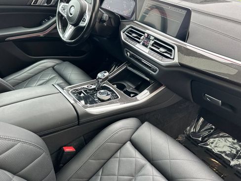 Used 2023 BMW X5 M50i AWD/4WD image 17