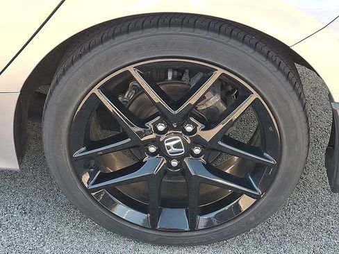 Certified 2023 Honda Civic Sport image 30