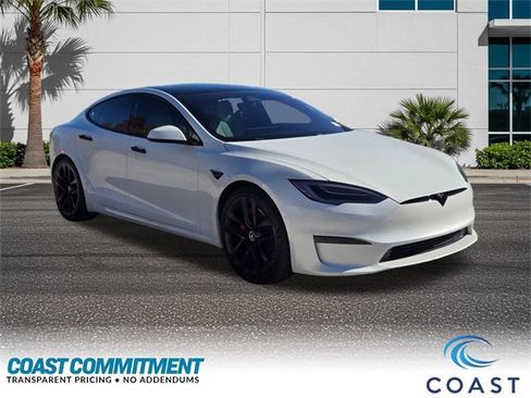 Used 2022 Tesla Model S Plaid image 3