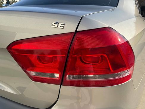 Used 2012 Volkswagen Passat 2.5 SE image 24