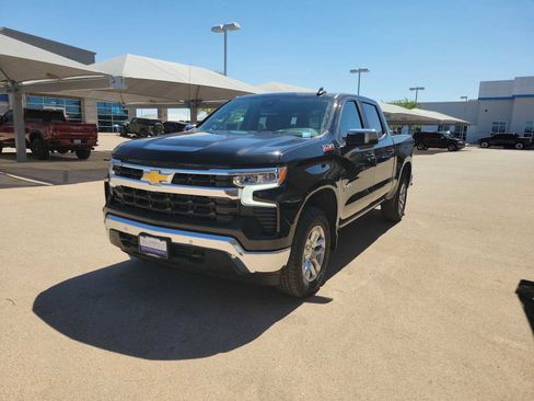 New 2026 Chevrolet Silverado 1500 LT w/ Z71 Off-Road Package AWD/4WD image 4