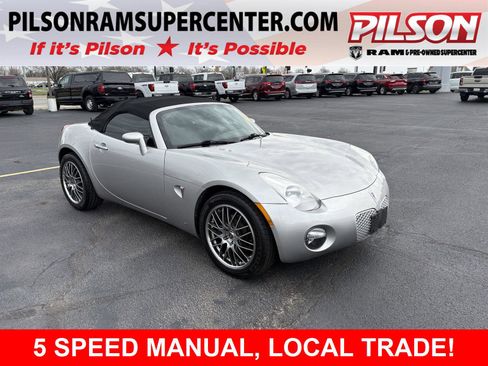 Used 2006 Pontiac Solstice Convertible w/ Power Package image 1